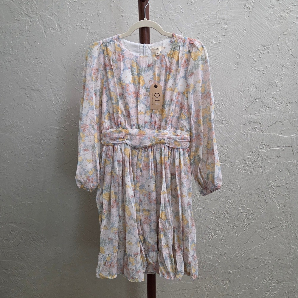 D158. Chiffon Floral Print Long Sleeve‎ Dress